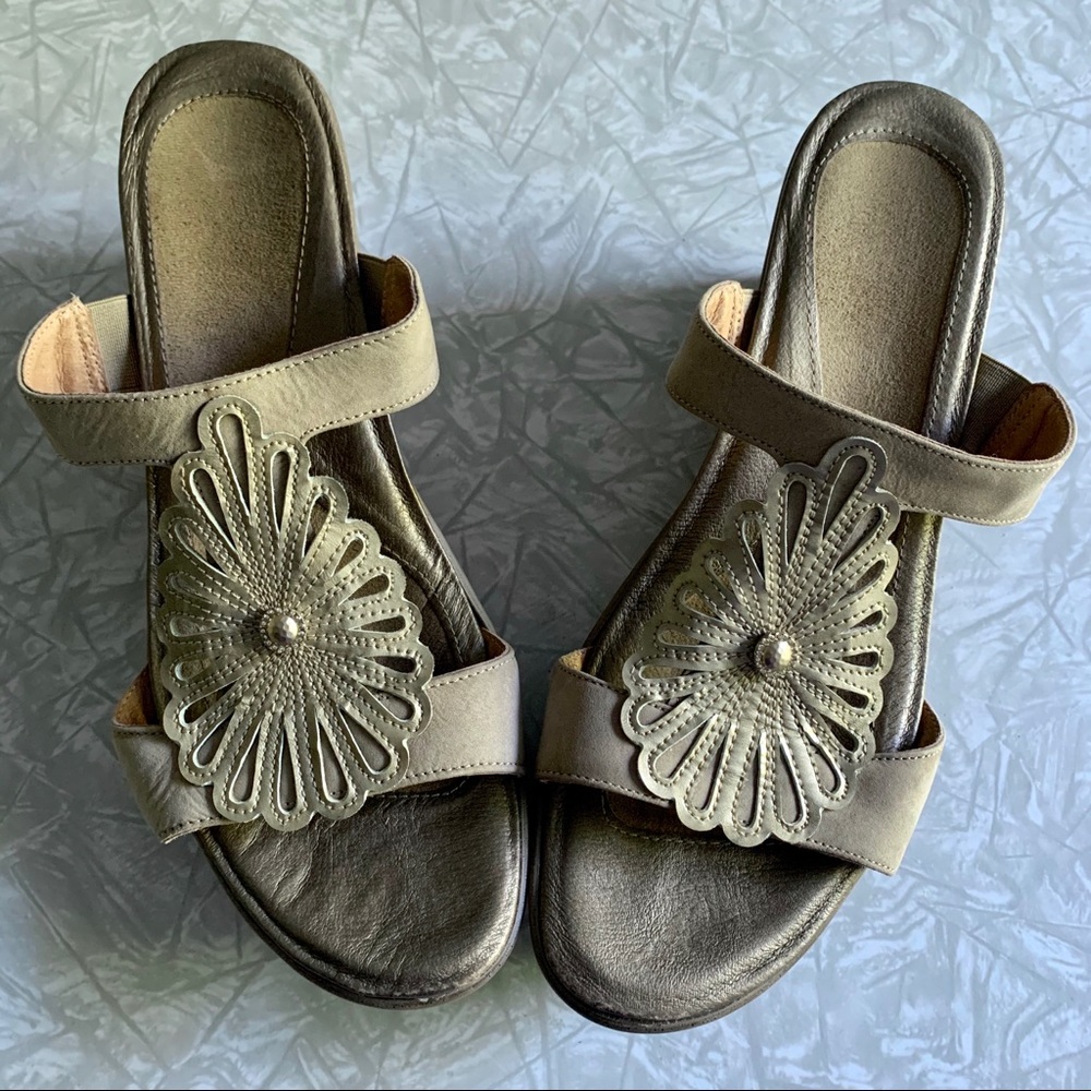 Naot Wedge Slide Sandals 10/40